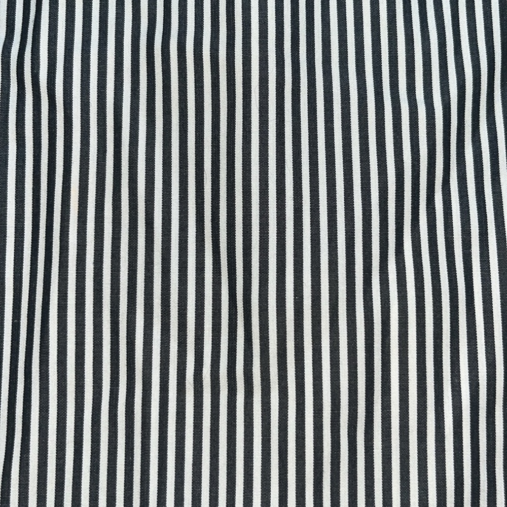🌷 Ben Sherman Button Down (pics are difficult because of stripes)